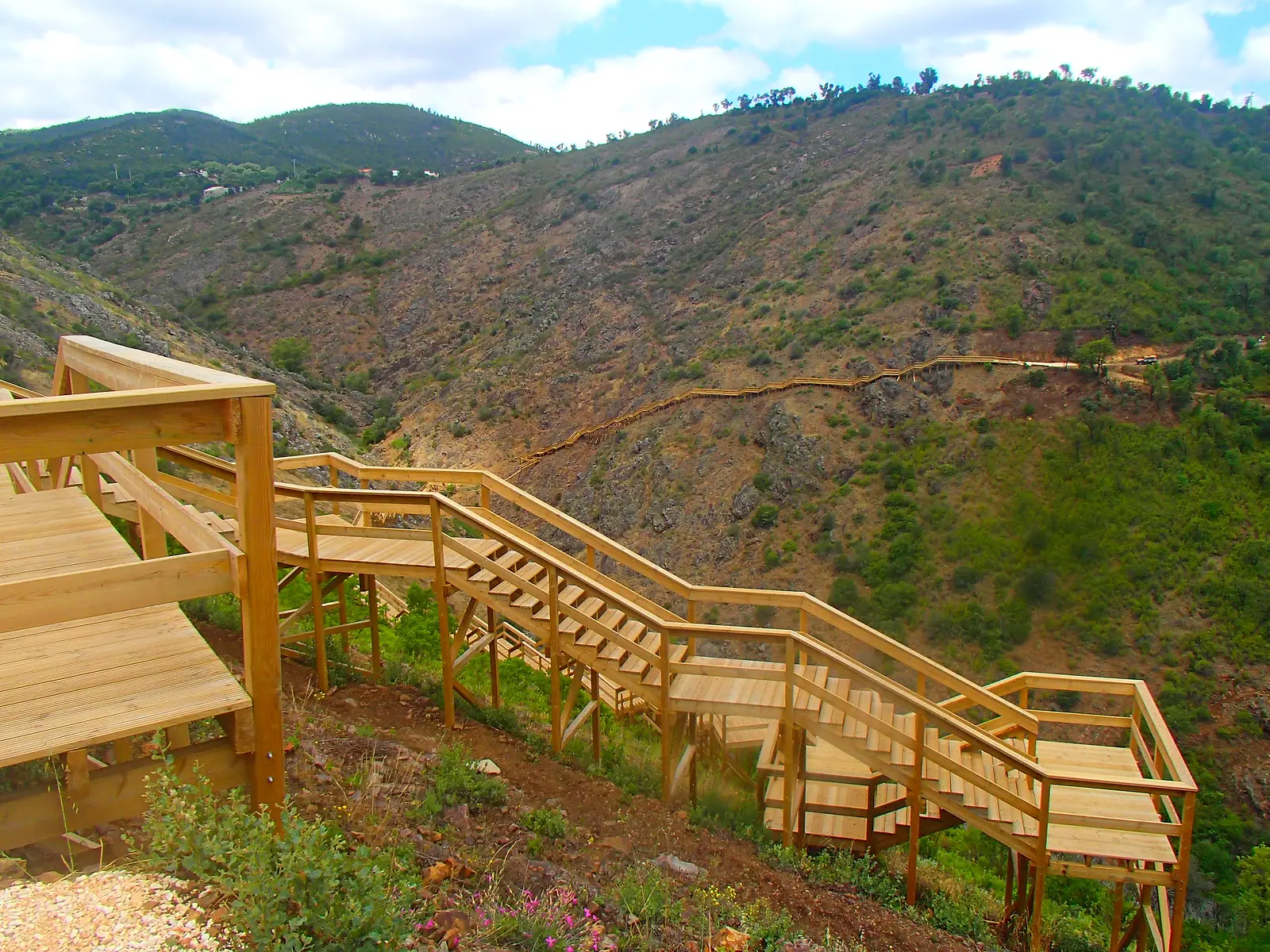 Wooden walkways across the Monchique landscape